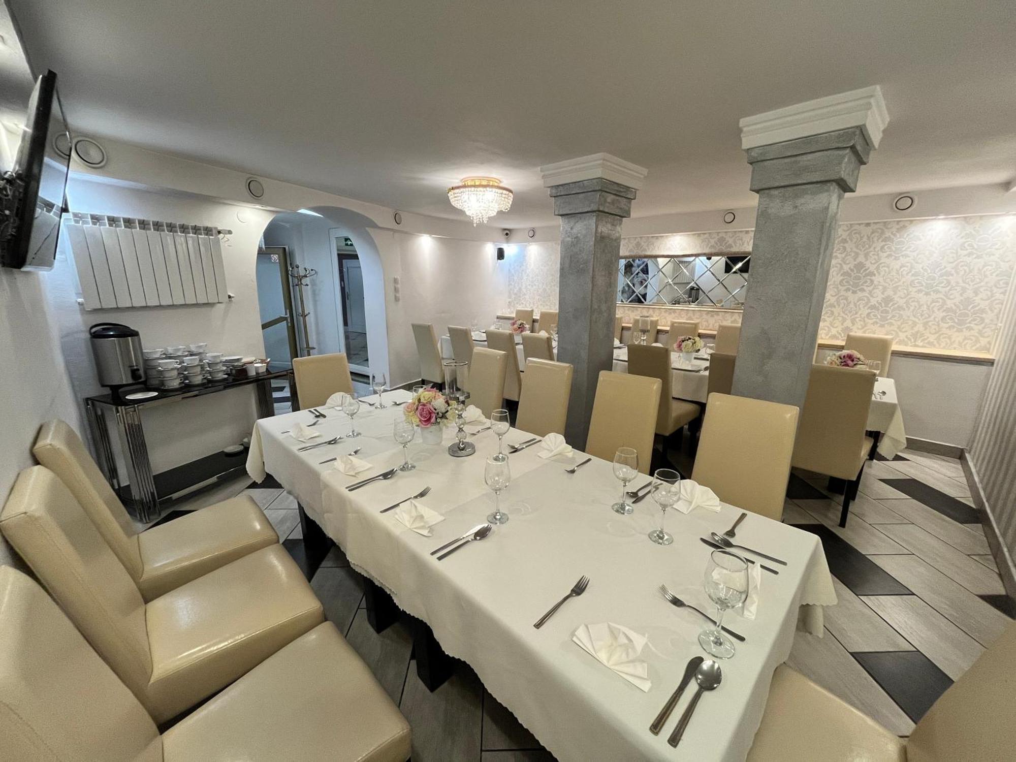 Hostel & Restauracja Santorini Białystok Buitenkant foto